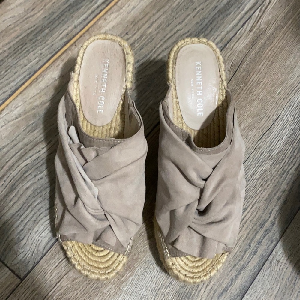 Kenneth Cole Espadrille!